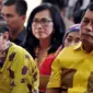 Ketua Dewan Pertimbangan Partai Golkar, Akbar Tanjung bersama Waketum PG, Nurdin Halid saat berada di PN Jakarta Utara, Jumat (24/7/2015). Hakim Lilik Mulyadi memutuskan, keabsahan kepengurusan Partai Golkar kubu Munas Bali. (Liputan6.com/Johan Tallo)