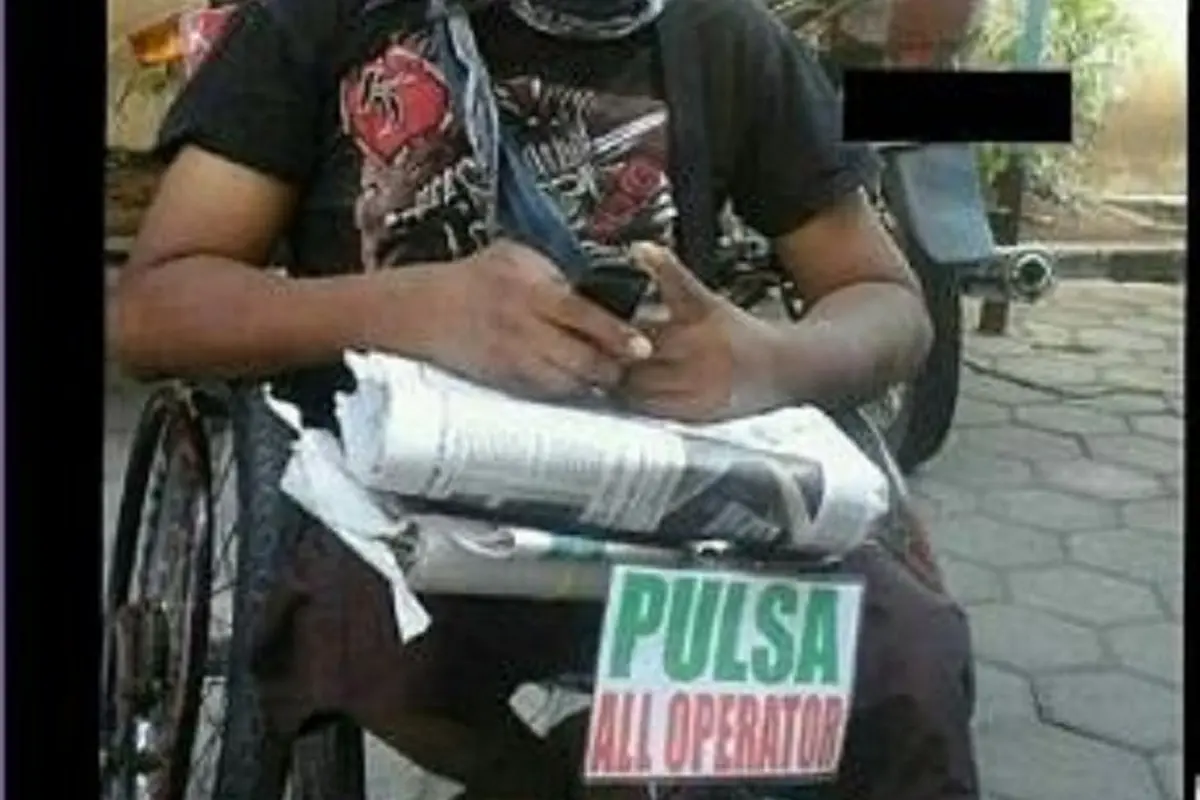 [Bintang] Yadi, difabel penjual koran dan pulsa di Jepara  