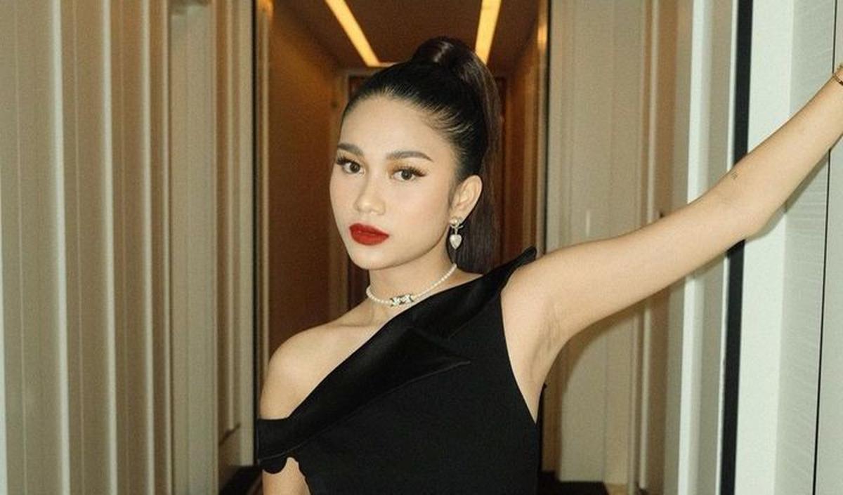 Foto Azizah Salsha banyak mendapat likes dari para netizen. Arhan juga memberikan likes di postingan sang istri.&nbsp;<br>