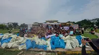 Ribuan relawan Sumut melaksanakan aksi bersih-bersih pada Sabtu, 17 September 2023 di Kompleks Istana Maimun, Jalan Brigjen Katamso, Kota Medan, dan jalan-jalan protokol sekitarnya