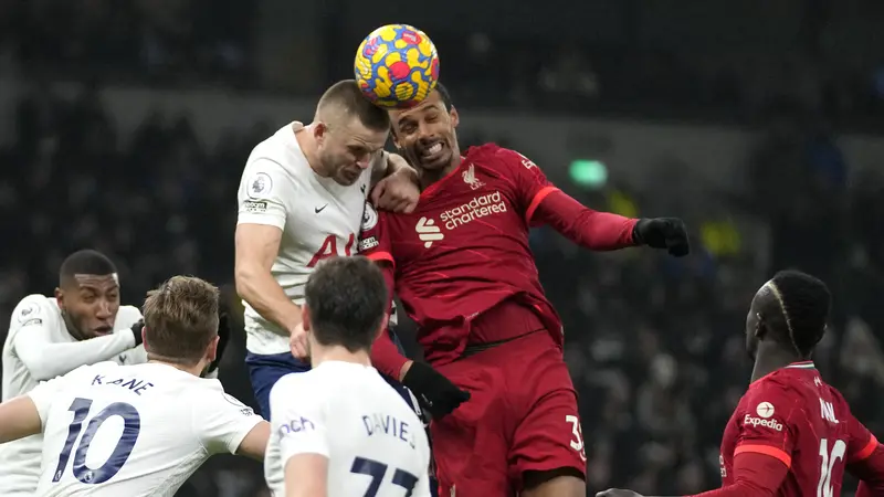 Tottenham Bermain Imbang 2-2 Lawan Liverpool