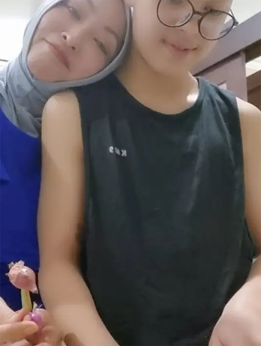 Angelina Sondakh dan Keanu Massaid (Instagram/angelinasondakh09)