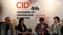 Vice President of Strategic Markets at Siemens, Digital Gird, Sonita Lontoh memberikan pemaparan saat menjadi pembicara dalam 4th Congress of Indonesian Diaspora di Kota Kasablanka, Jakarta, Sabtu (1/7). (Liputan6.com/Johan Tallo)