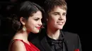 "Meski mereka tak lagi akur sekarang, namun Selena berharap bisa pergi dengan Justin ke acara besar," lanjut sumber itu. (christianpost)