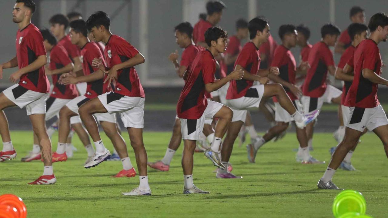 FOTO: Latihan Terakhir Timnas U-23 di GBK, Siap Tuntaskan Misi Balas Dendam Lawan Vietnam