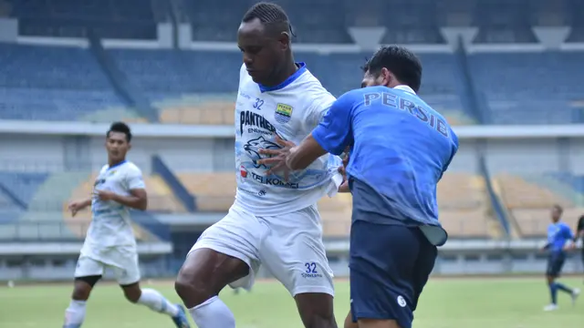 Persib Bandung, Victor Igbonefo