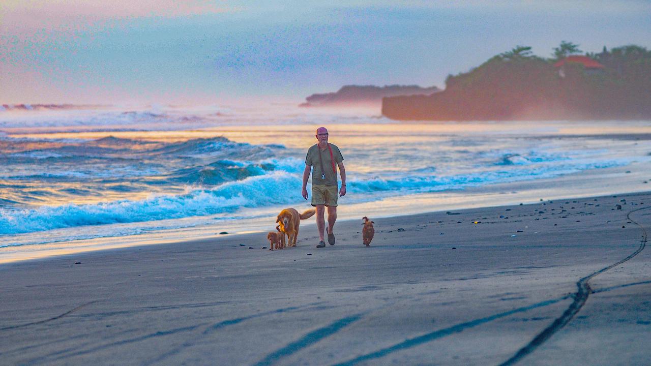 FOTO: Pantai Pasut, Permata Tenang di Tabanan yang Menawarkan Keindahan Senja