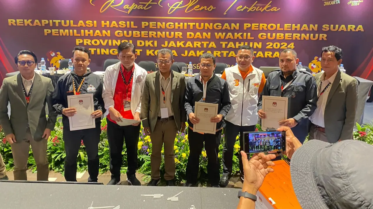 Sekretaris DPC PDI Perjuangan (PDIP) Jakarta Utara, Brando Susanto