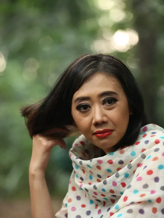 Saat ditemui di kawasan Cibubur, Jakarta Timur, Kamis (14/9/2017), pemain sitkom Suami-Suami Takut Istri ini menceritakan buah hatinya hingga akhirnya divonis katarak dua matanya oleh dokter. (Bambang E. Ros/Bintang.com)