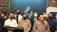 Kapolri Jenderal Listyo Sigit Prabowo di Bandara Soetta. (Liputan6.com/Pramita Tristiawati)