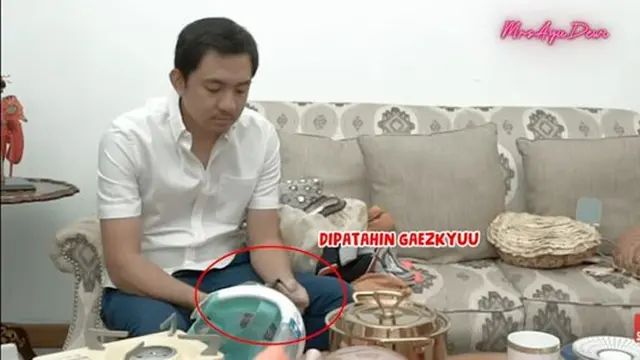 Ayu Dewi dan Regi Datau