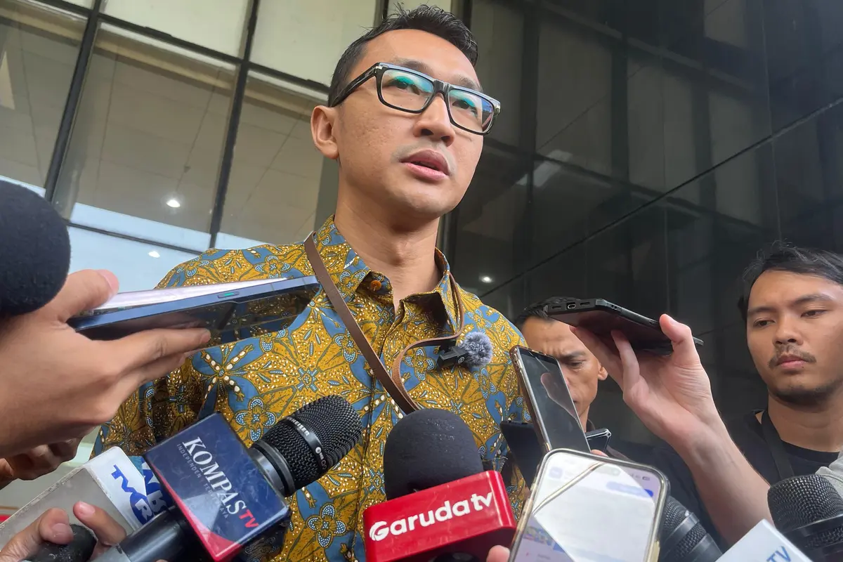 Juru Bicara atau Jubir KPK Budi Prasetyo menanggapi pemberian amnesti kepada Sekretaris Jenderal (Sekjen) PDIP Hasto Kristiyanto.