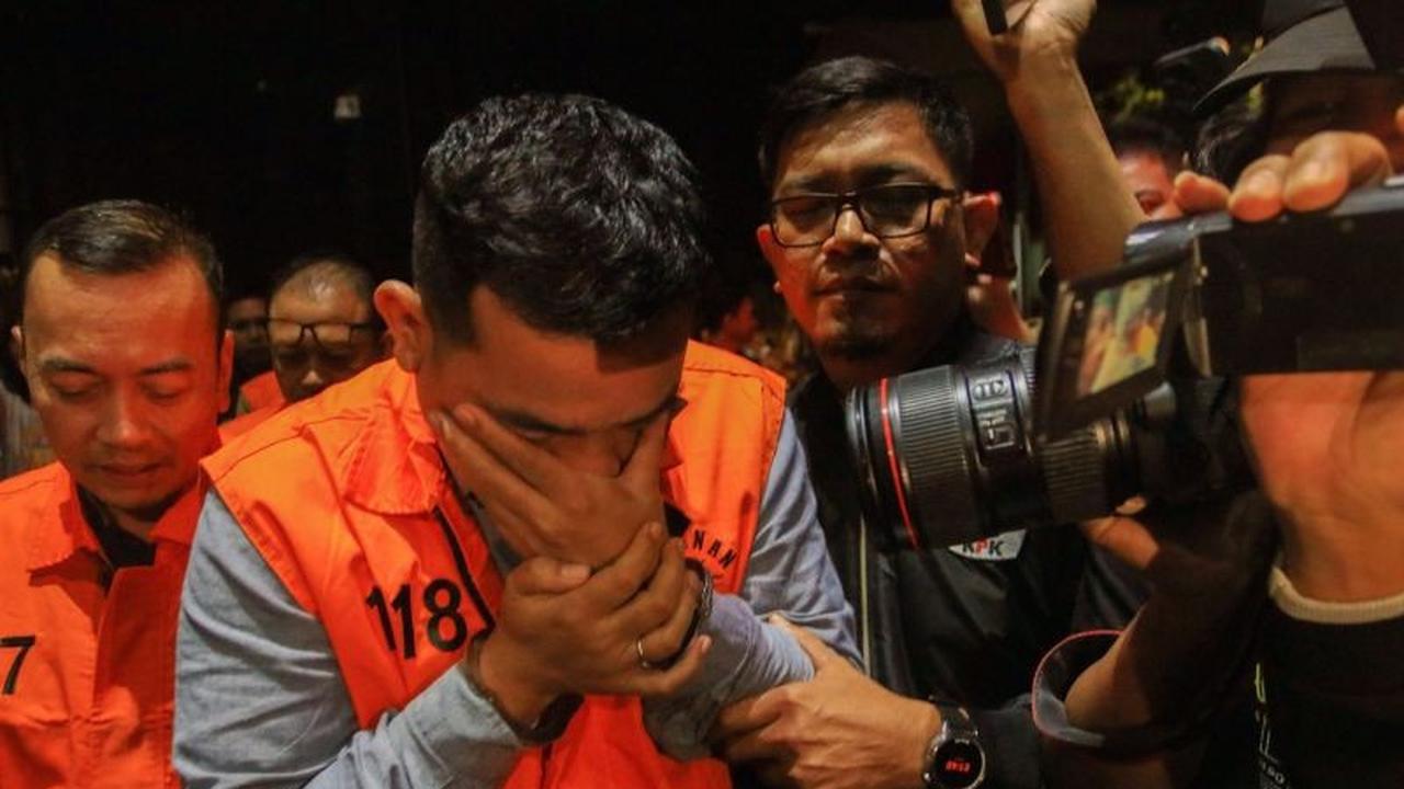 John Field Serahkan Diri ke KPK, Terjerat Kasus Suap Bea Cukai