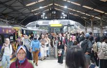 Libur Panjang Iduladha, 61.000 Penumpang Kereta Api Padati Kota Bandung
