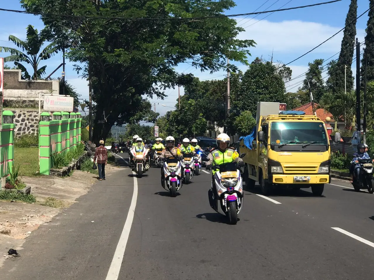 Kapolda Jabar Irjen Agung Budi Maryoto saat meninjau jalur puncak dan Taman Safari Indonesia (Istimewa)