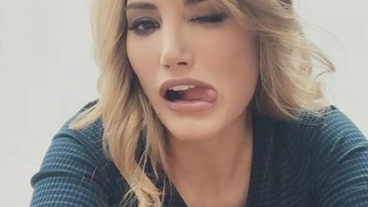 Alba Carrillo