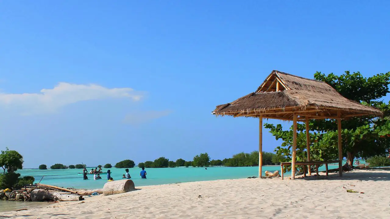 Pantai Pasir Perawan