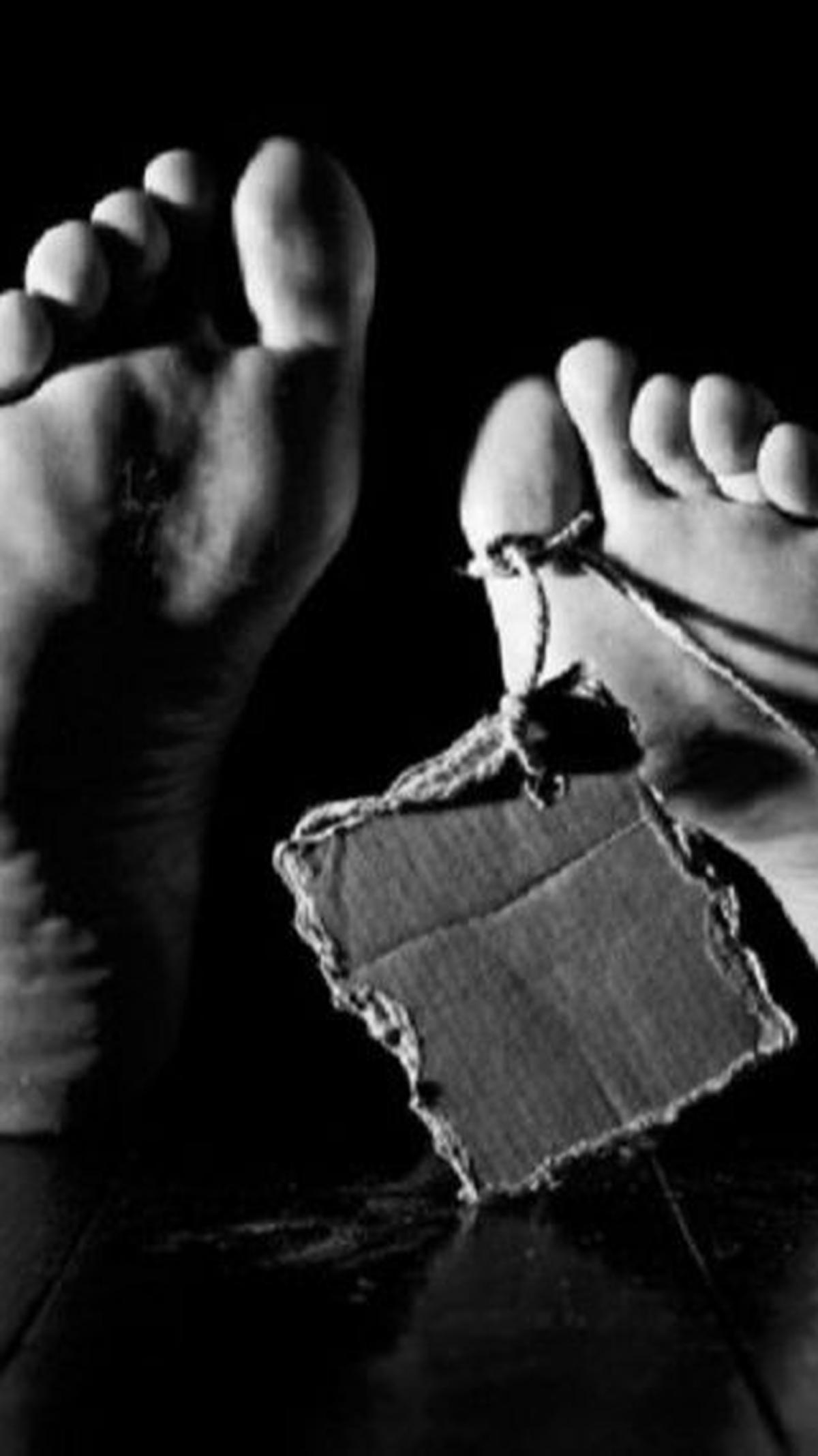 Potongan tubuh yang ditemukan di Jembatan Kelor pada Rabu (12/7) adalah dua potongan kaki sebatas mata kaki dan pergelangan tangan kiri.