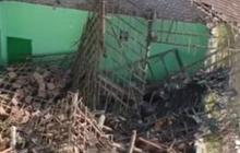 Potret Miris, Murid SD Terpaksa Berbagi Tempat Belajar dengan Ruang Guru Kerena Gedung Kelasnya Ambruk