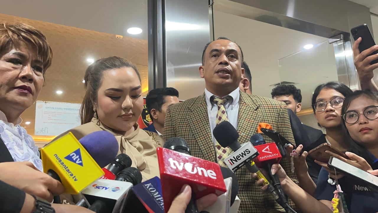 Bukan Sekadar Jarum, Air Mata Lisa Mariana Jatuh di Tengah Tes DNA Sang Anak