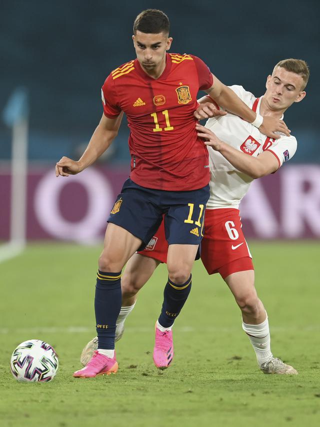 Spanyol Diimbangi Polandia 1-1