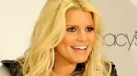 Foto Anak Jessica Simpson Terjual Seharga Rp 1 Miliar