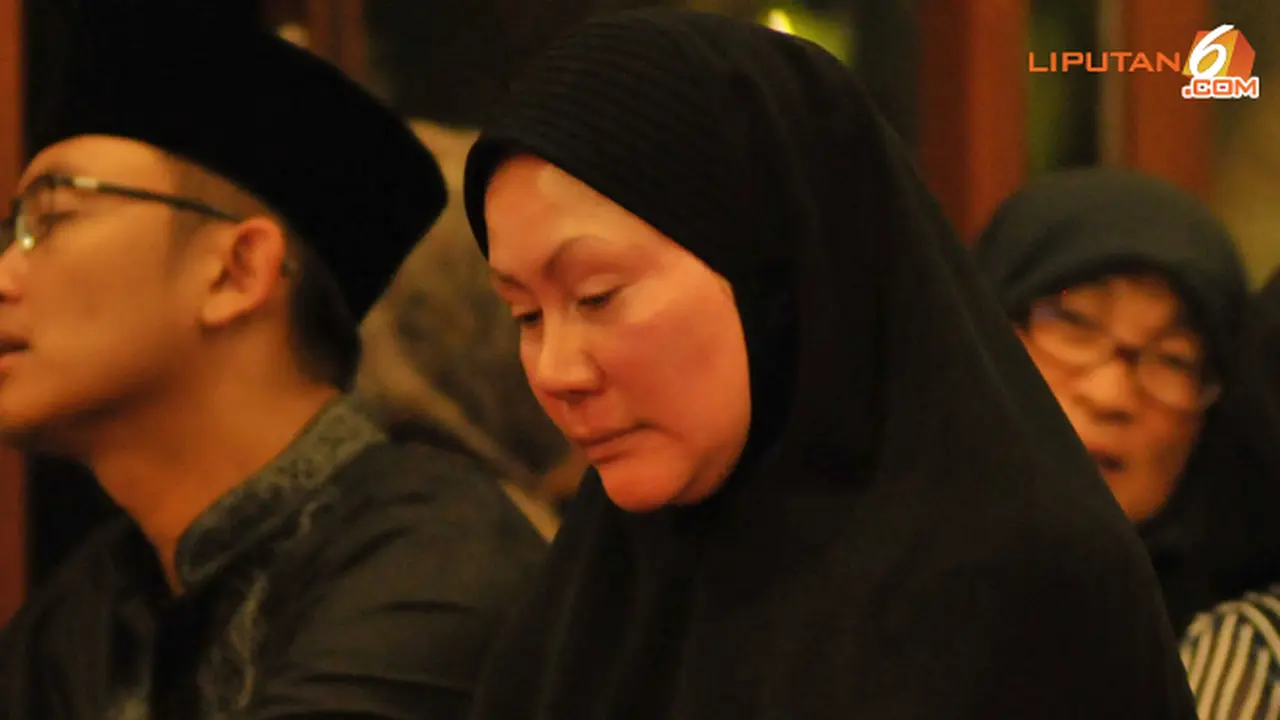 ratu-atut-131110-b.jpg