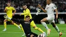 Sejumlah peluang berhasil diciptakan. Namun hingga akhir babak pertama skor 1-0 tidak berubah. (OSCAR DEL POZO/AFP)