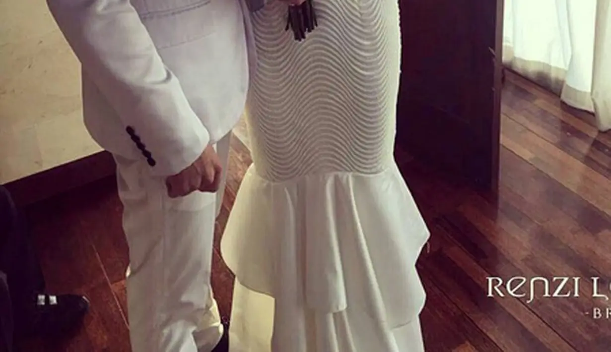 Stefan William dan Celine Evangelista tidak mengundang banyak tamu. Pernikahan yang digelar secara private itu hanya mengundang kerabat dan teman dekat saja. Pernikahannya itu juga tidak mendapat restu dari ibu Celine. (Instagram/natta_1987)