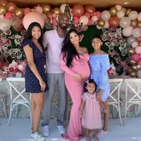 Kobe yang pergi bersama Gigi meninggalkan sang istri, Vanessa Laine Bryant dan tiga putrinya yang lain. Mereka adalah Natalia Diamante Bryant, Bianka Bella Bryant dan Capri Kobe Bryant. (Instagram/kobebryant)