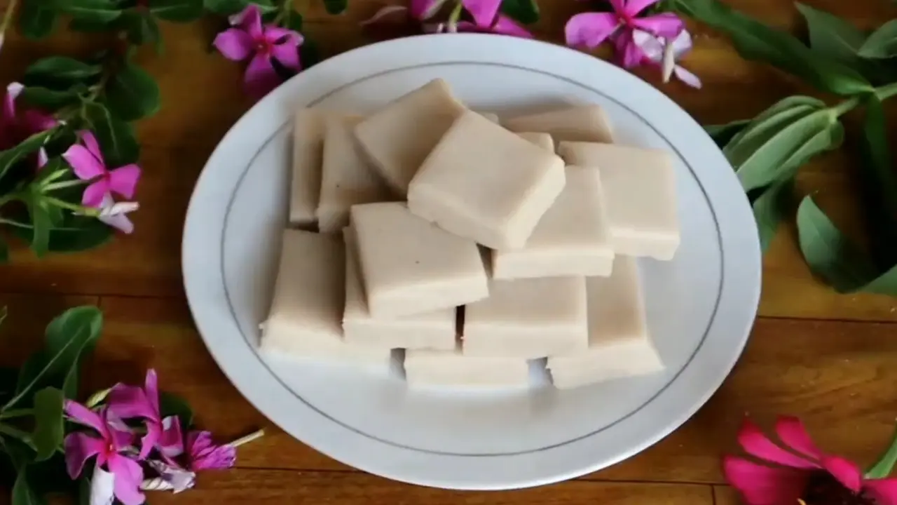 Beras Rendang Khas Padang.