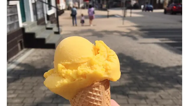 [Bintang] Es Krim
