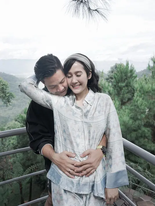 Ardina Rasti (Instagram/ardinarasti6)