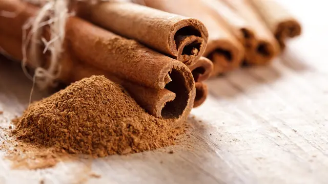 Selain Bikin Bibir Lebih Seksi, Ini Manfaat Lain dari Kayu Manis