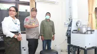 Gandeng Unud, Polda Ekstrak Arak Bali Jadi Hand Sanitizer