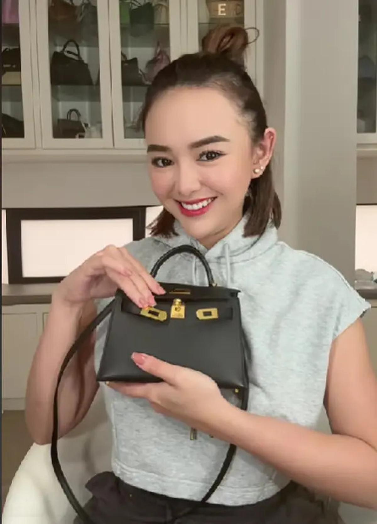 Intip Koleksi Tas Mini Amanda Manopo, Bentuk dan Ukurannya Curi Perhatian