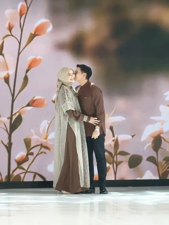 Citra Kirana dan Rezky Aditya. (Foto: Dok. Instagram @a.d.e.n_hijab)
