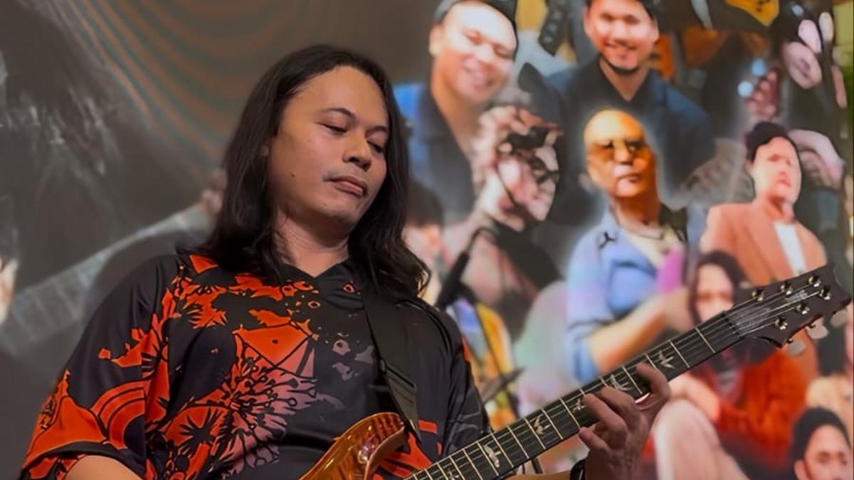 Andra Ramadhan Puji Aksi Panggung Zendhy Kusuma, Sebut Sebagai Extraordinary Guitarist