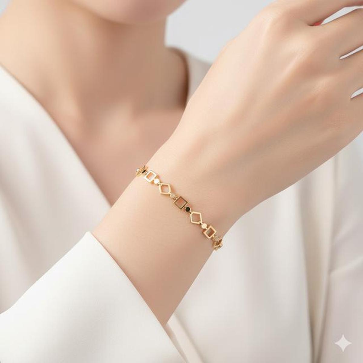 7 Model Gelang Emas Wanita Muda Gaya Modern 2025, Simple tapiTetapMewah