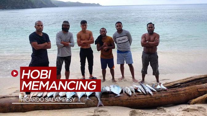 Video Bek Persipura Jayapura Ricardo Salampessy Asyik Memancing Saat Liga 1 Berhenti Indonesia Bola Com