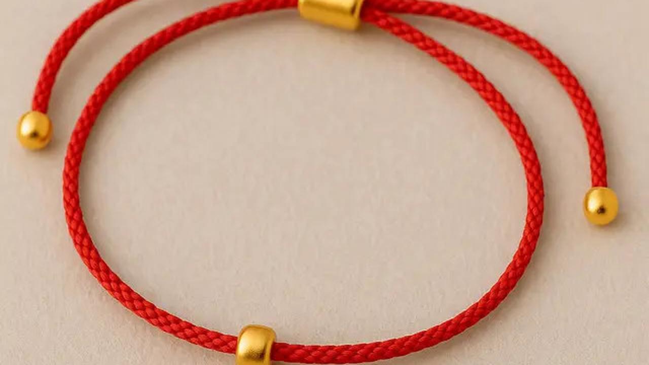 7 Tren Gelang Emas Tali 24 Karat Desain Minimalis yang Lagi Hits 2025