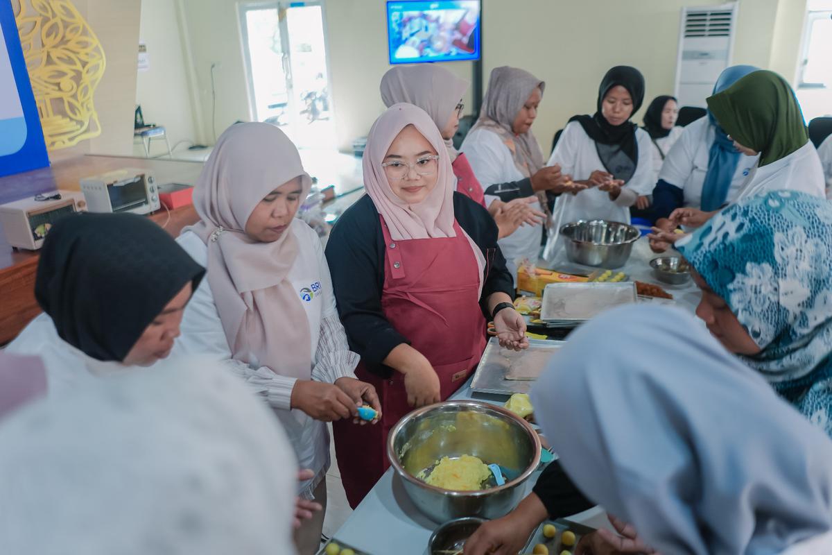BRI Peduli Bekali Purna Pekerja Migran di Cirebon dengan Pelatihan Kewirausahaan untuk Perkuat Ekonomi