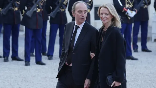 Miliarder penyedia layanan internet broadband Prancis Iliad, Xavier Niel (kiri), dan istrinya yang merupakan Wakil Presiden Eksekutif Louis Vuitton, Delphine Arnaul