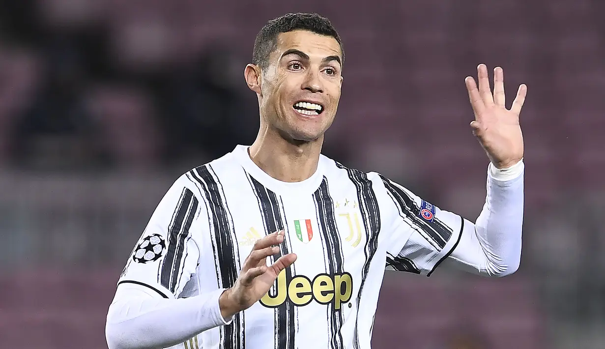 1. Cristiano Ronaldo (33 gol) - Meski terbilang tidak muda lagi, Cristiano Ronaldo tidak berhenti membuat kagum publik sepak bola dunia. Cristiano Ronaldo tetap tampil tajam dan telah mencetak 33 gol untuk Juventus sepanjang tahun 2020. (AFP/Josep Lago)