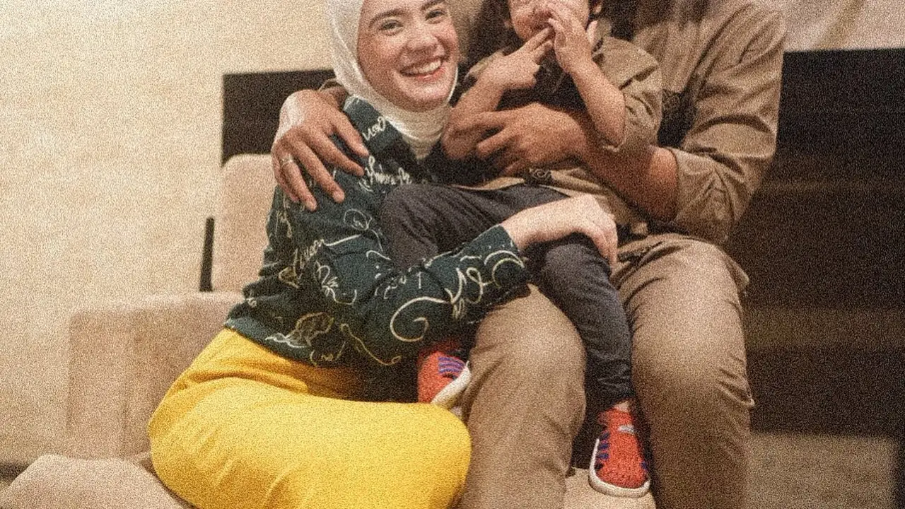 Arya Saloka dan Putri Anne akhirnya kompak unggah foto bareng