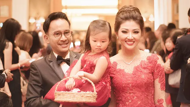 [Bintang] Sarwendah ke Hongkong