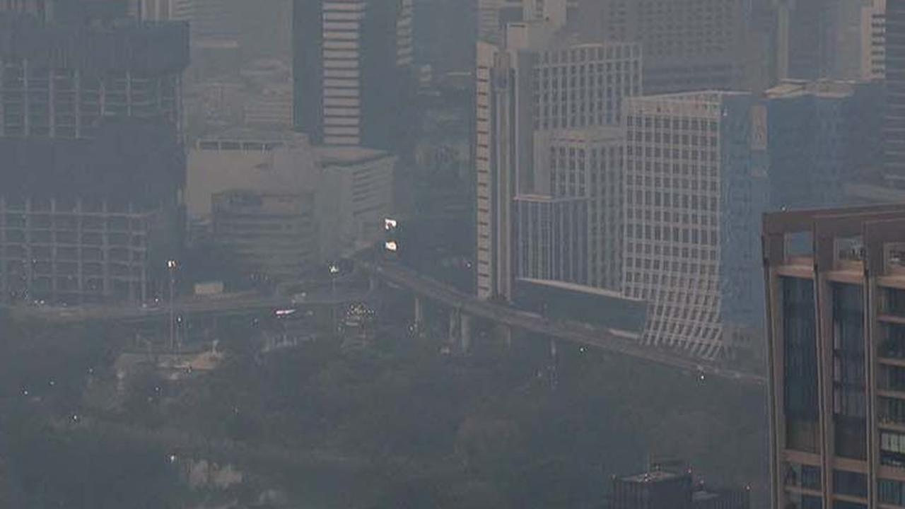 FOTO: Penampakan Asap Tebal Polusi Udara Kepung Bangkok, Warga Diminta WFH