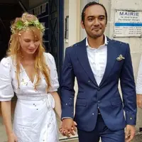 Ario Bayu menikah dengan Valentine Payen di Prancis (Instagram/@bucielee)