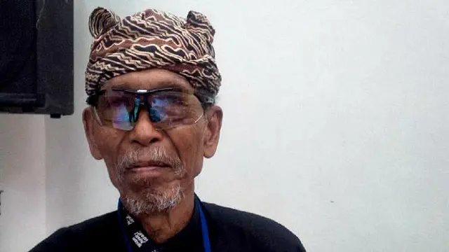 Abah Landoeng, Sosok Oemar Bakrie