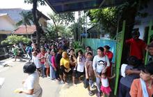 Antusiasme warga borong sembako di pasar murah Yayasan Hati Suci